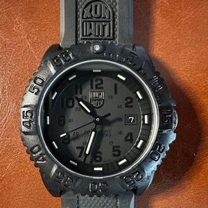 Luminox Navy SEAL 3050 Black Out - Swiss Quartz Watch - 41mm